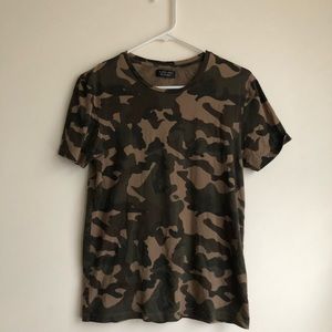 Zara t- shirt •camu